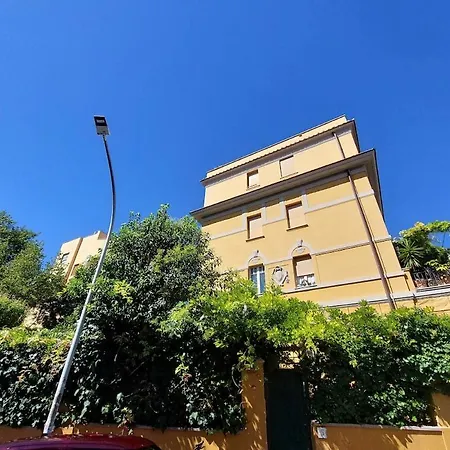 Lägenhet Casa Gaudi Rom